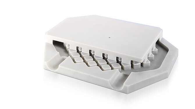 Großflächige Flüssigkeitskühlung mit einer Leistungsdichte von bis zu 400 W/cm2