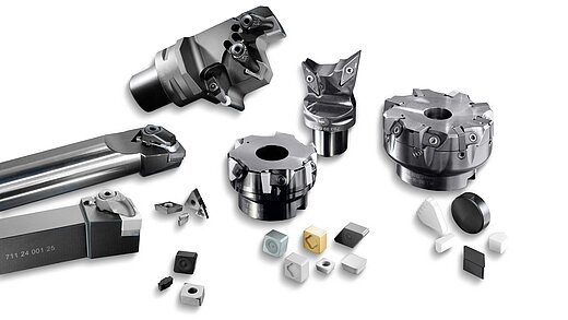 Diverse Schneidwerkzeuge von SPK by CeramTec auf weißem Hintergrund